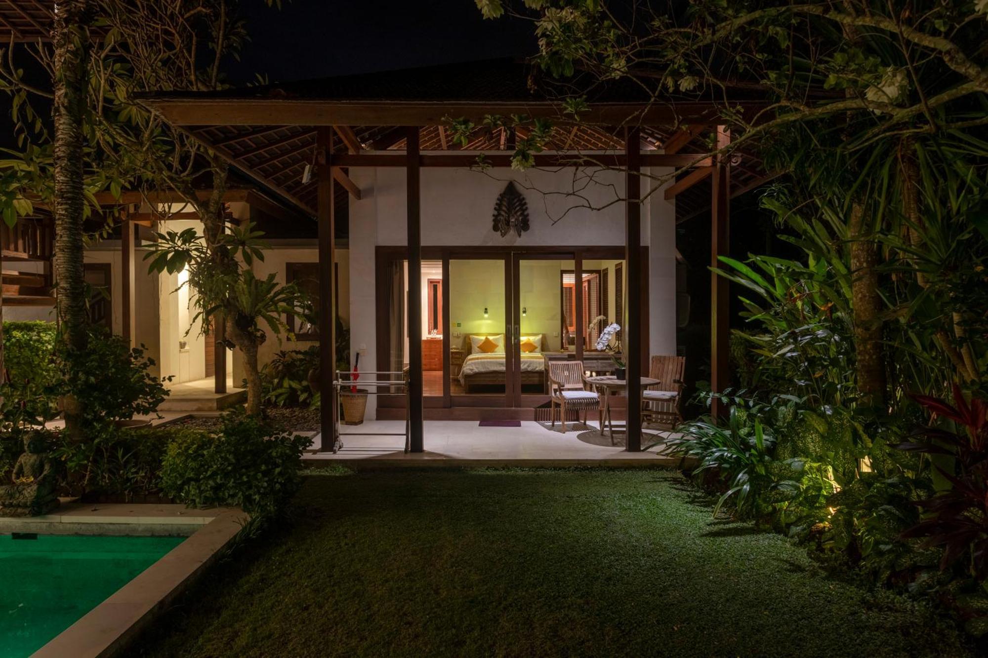 Villa Rumah Isah Candi Dasa  Exterior photo