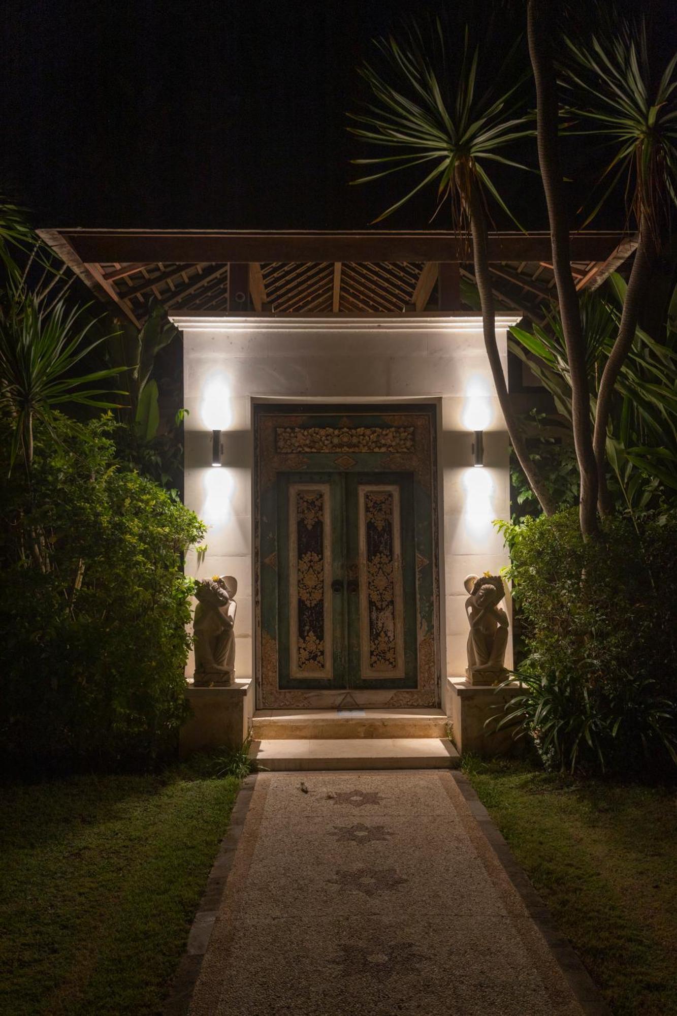 Villa Rumah Isah Candi Dasa  Exterior photo